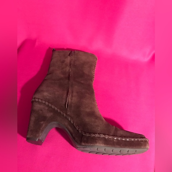 Linea Paolo Suede Ankle Boot - Picture 6 of 10